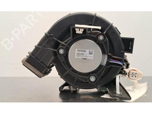 Heater blower motor TOYOTA COROLLA Estate (_E21_) 1.8 Hybrid (ZWE211W) | BP26510209M62 