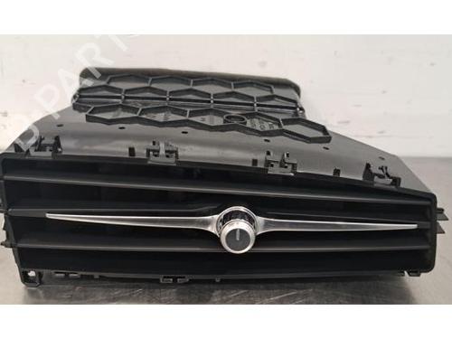 Used Air vent VOLVO XC60 II (246) T5 AWD (250 hp) 30046823