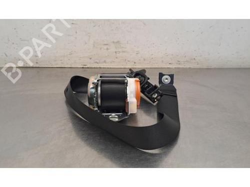 front-left-seatbelt-mercedes-benz-eqa-h243-2021-39153443 main image