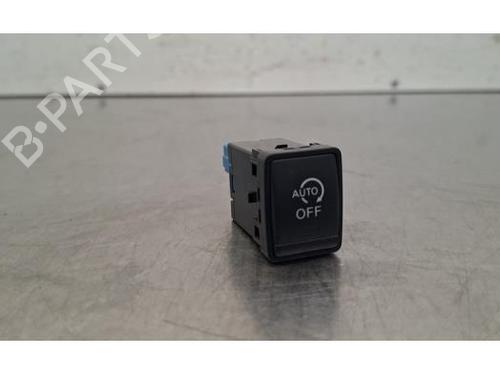 switch-nissan-micra-v-k14-2016-36443820 main image