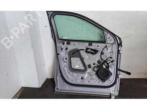 Left front door PEUGEOT 308 III (FB_, FH_, FP_, F3_, FM_) PureTech 130 (FPHNSL, FPHNST) | BP28483804C2 