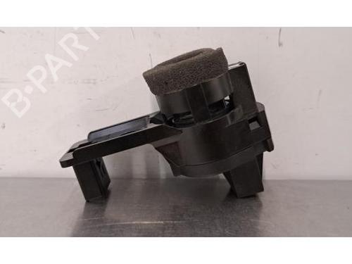 Used Electronic module MAZDA CX-30 (DM) SKYACTIV-G M Hybrid (122 hp) 30331532