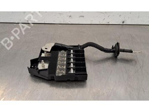 Used Fuse box DS DS 9 (X2_) 1.6 PureTech 225 (X25GGR) (224 hp) 31241542