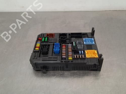 Used Fuse box OPEL GRANDLAND / GRANDLAND X (A18, P1UO) 1.2 (75) (131 hp) 15789906
