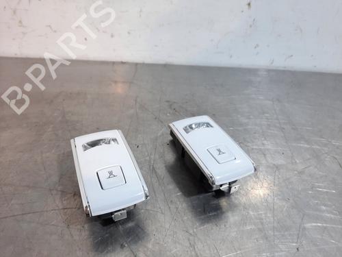 Used Interior roof light PEUGEOT 308 SW II (LC_, LJ_, LR_, LX_, L4_) 1.6 HDi 92 (92 hp) 15233610