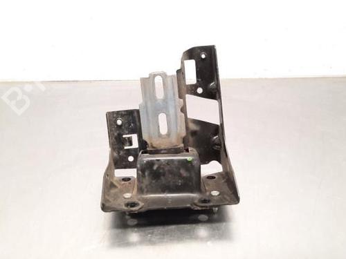 Used Engine mount PEUGEOT 208 I (CA_, CC_) 1.2 VTI 82 (82 hp) 23588726
