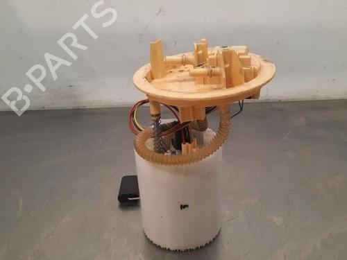 Used Fuel pump MERCEDES-BENZ CLA Coupe (C117) CLA 200 CDI / d (117.308) (136 hp) 23615377