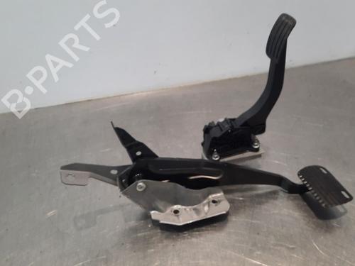 Used Pedal PEUGEOT 3008 II SUV (MC_, MR_, MJ_, M4_) 2.0 BlueHDi 150 (MJAHXH, MJAHXV, MJAHXG, MJAHSH, MJAHRH,... (150 hp) 16263924