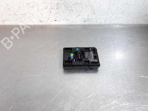 Used Fuse box RENAULT MASTER IV Van (F8__) BLUE DCI 150 (F8M3) (150 hp) 31273603