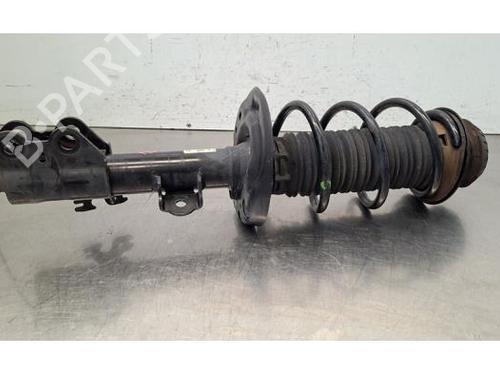 Used Right front shock absorber Right front shock absorber TOYOTA YARIS CROSS (MXP_) 1.5 Hybrid (MXPJ10) (116 hp) 39732202 39732202