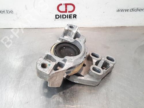 Used Engine mount MERCEDES-BENZ CLA Coupe (C117) CLA 180 CDI / d (117.312) (109 hp) 10895487