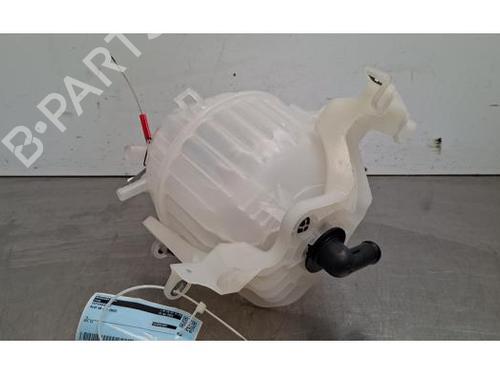 expansion-tank-audi-q8-e-tron-suv-geg-2022-35778041 main image