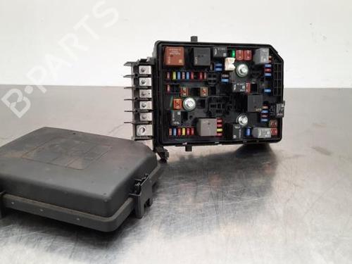 Used Fuse box OPEL ASTRA K Sports Tourer (B16) 1.5 CRDI (35) (105 hp) 19649815