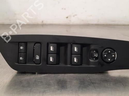 Used Switch PEUGEOT 308 III (FB_, FH_, FP_, F3_, FM_) PureTech 130 (FPHNSL, FPHNST) (131 hp) 23631229
