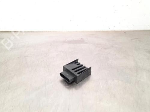 Used Electronic module VW GOLF VII (5G1, BQ1, BE1, BE2) 1.6 TDI (115 hp) 23584139