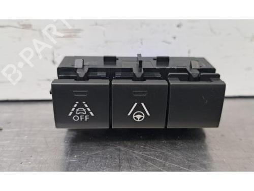 switch-citroen-c5-aircross-a_-2018-36207135 main image