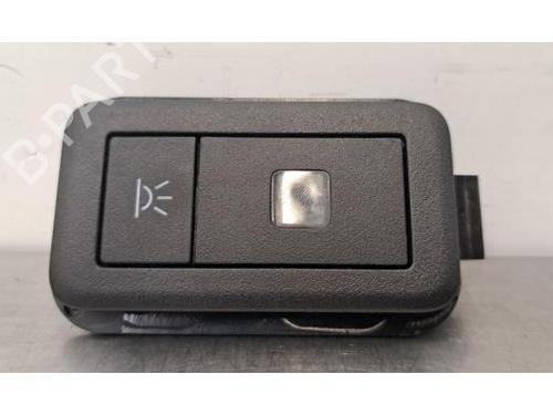 Used Headlight switch PEUGEOT 308 III (FB_, FH_, FP_, F3_, FM_) PureTech 130 (FPHNSL, FPHNST) (131 hp) 30605275