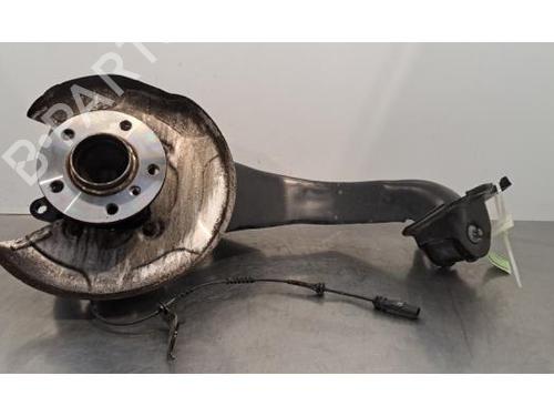 Mangueta trasera izquierda BMW 1 (F40) 118 i (136 hp) 32276791