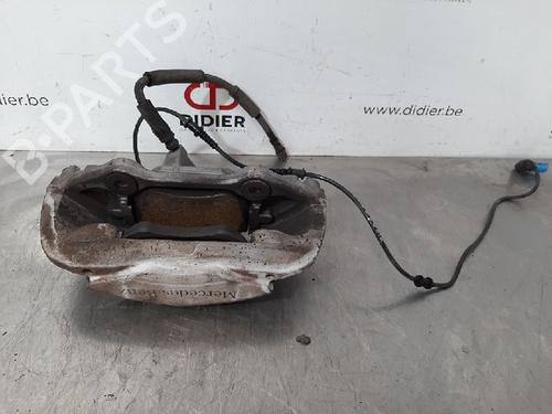 Used Right front brake caliper MERCEDES-BENZ C-CLASS (W205) C 220 BlueTEC / d (205.002, 205.004) (170 hp) 15018075