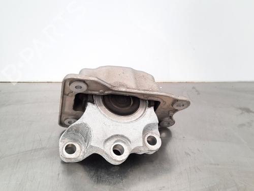 Used Engine mount VOLVO XC60 II (246) D5 AWD (235 hp) 10897901