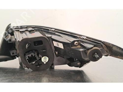 Left taillight PEUGEOT 308 III (FB_, FH_, FP_, F3_, FM_) PureTech 130 (FPHNSL, FPHNST) | BP26968119C34 