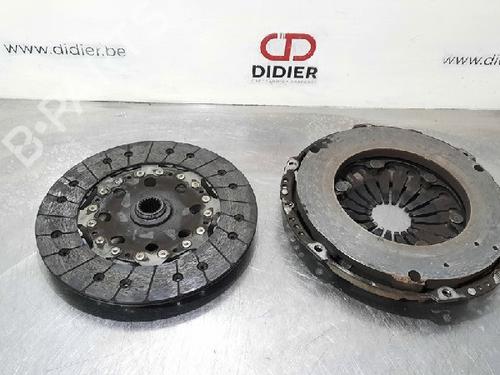 Used Other RENAULT TRAFIC III Van (FG_) 1.6 dCi 125 (FGMH) (125 hp) 15021228