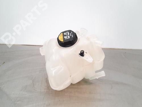 Used Expansion tank Expansion tank VOLVO XC60 II (246) B5 Mild-Hybrid AWD (235 hp) 10897904 10897904