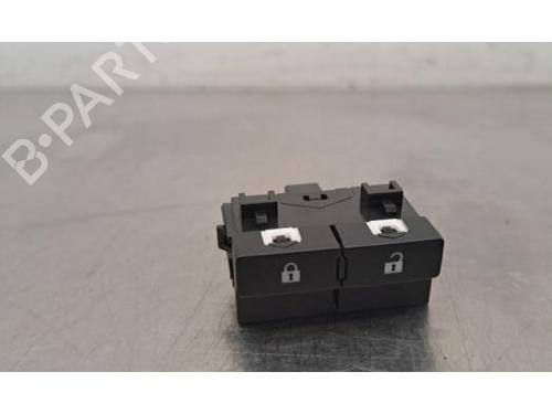 Used Switch NISSAN QASHQAI III (J12) 1.3 DIG-T (140 hp) 30365189