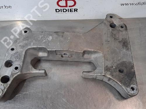 Used Gearbox mount BMW 3 (F30, F80) 320 d xDrive (190 hp) 10880791