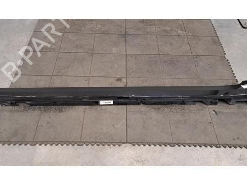 Used Left sideskirt Left sideskirt BMW 5 Touring (G31) 520 E PLUG-IN-HYBRID (204 hp) 36379285 36379285