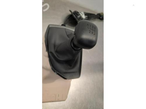 Gear lever PEUGEOT 208 II (UB_, UP_, UW_, UJ_) 1.5 BlueHDI 100 | BP23588677M90