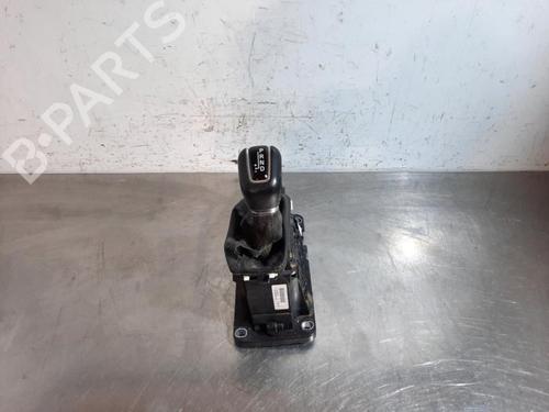 Used Gear lever VOLVO XC60 II (246) D4 (190 hp) 23622112