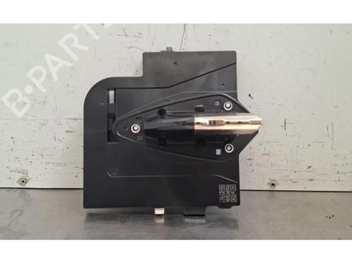 Antena/Base Antena/Base PEUGEOT 308 III (FB_, FH_, FP_, F3_, FM_) e-308 (FMZKWZ) (156 hp) 39601202 39601202