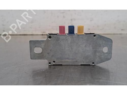 electronic-module-jaguar-f-pace-x761-2015-35772804 main image