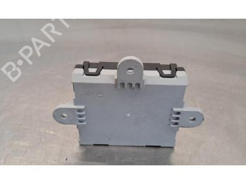 electronic-module-land-rover-range-rover-velar-l560-2017-33750913 main image