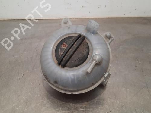 Used Expansion tank VW TOURAN (5T1) 1.6 TDI (115 hp) 15235600