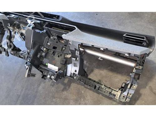 Dashboard PEUGEOT 308 III (FB_, FH_, FP_, F3_, FM_) e-308 (FMZKWZ) | BP28593272C46