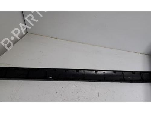 Venstre sidekjole TESLA MODEL Y (5YJY) Long Range All-wheel Drive | BP31374977C115 