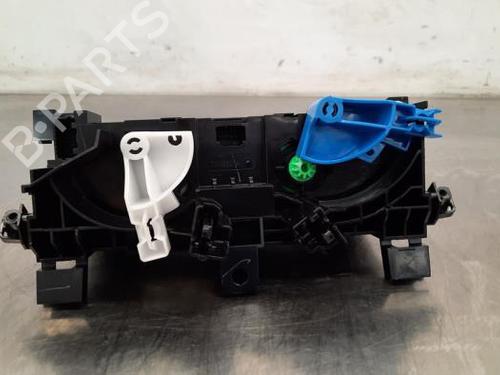 Climate control RENAULT TRAFIC II Van (FL) 2.0 dCi 115 (FL01, FL0U, FL00, FL0H, FL0M) | BP23619427I5 