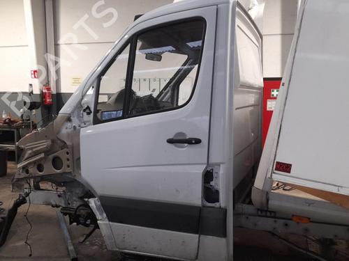 Left front door MERCEDES-BENZ SPRINTER 3,5-t Platform/Chassis (B906) 313 CDI (906.131, 906.133, 906.135, 906.231, 906.233,... | BP10891816C2 