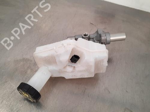 Brake master cylinder RENAULT CLIO V (B7_) 1.0 TCe 100 (B7MT) | BP10812536M77 