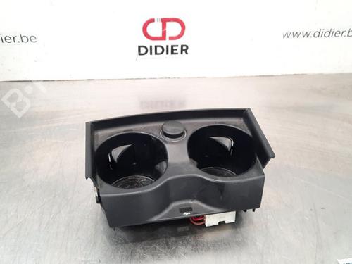Koppholder/Gjenstandsholder BMW 3 Touring (F31) 320 d (163 hp) 15024561