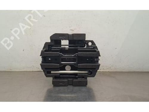 jack-kit-skoda-octavia-iv-combi-nx5-pv5-2019-40026082 main image