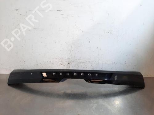 Pynteleist til bakluke PEUGEOT 208 II (UB_, UP_, UW_, UJ_) 1.2 PureTech 100 | BP23604680C151 