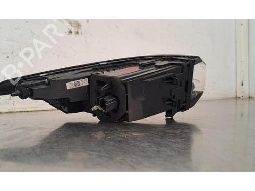 Right taillight PEUGEOT 308 III (FB_, FH_, FP_, F3_, FM_) PureTech 130 (FPHNSL, FPHNST) | BP25730202C35 