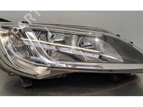 Used Right headlight CITROËN JUMPER II Van 2.2 BlueHDi 140 (140 hp) 26404244