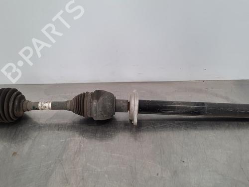 Used Right front driveshaft MERCEDES-BENZ CLA Coupe (C117) CLA 200 CDI / d (117.308) (136 hp) 10899994