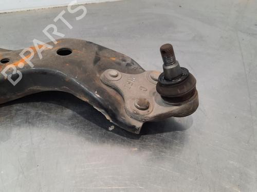 Right front suspension arm TOYOTA AURIS Estate (_E18_) 1.3 (NRE180_) | BP15028482M13 