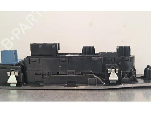 Switch PEUGEOT 308 III (FB_, FH_, FP_, F3_, FM_) PureTech 130 (FPHNSL, FPHNST) | BP28033038I30