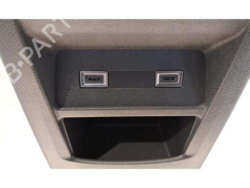 Armrest / Center console PEUGEOT 308 III (FB_, FH_, FP_, F3_, FM_) e-308 (FMZKWZ) | BP29343685I20 